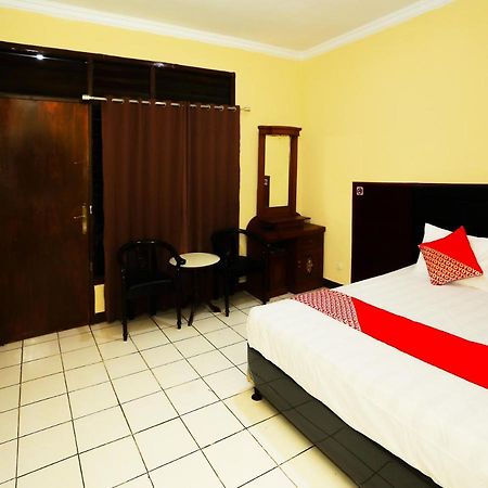 Oyo 93136 Hotel Santo Djaya 2 Bogor Extérieur photo