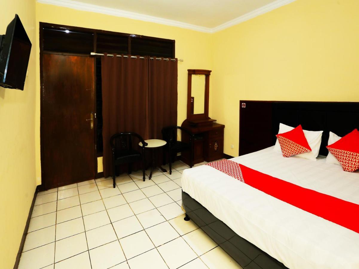 Oyo 93136 Hotel Santo Djaya 2 Bogor Extérieur photo
