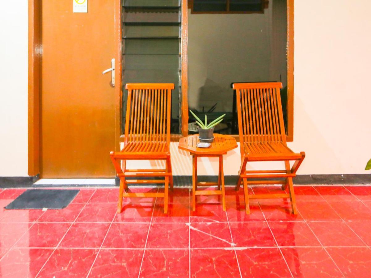 Oyo 93136 Hotel Santo Djaya 2 Bogor Extérieur photo