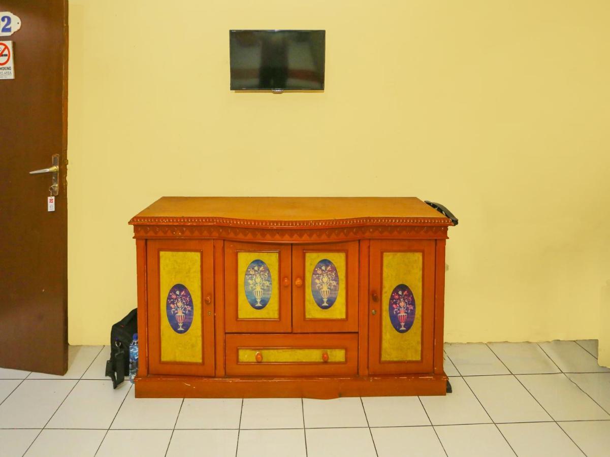 Oyo 93136 Hotel Santo Djaya 2 Bogor Extérieur photo